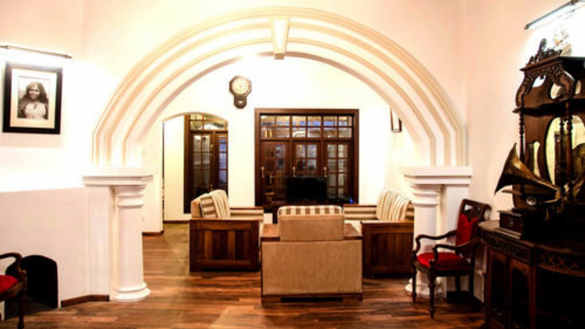 Bungalow 1926 نوفارا إيلِيا المظهر الخارجي الصورة